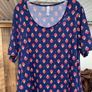 LulaRoe 2X Perfect T Shirt Strawberries